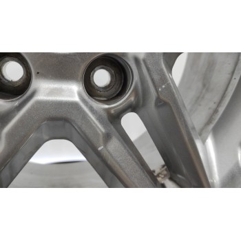 Recambio de juego llantas para hyundai kona essence 2wd referencia OEM IAM 52910J910  