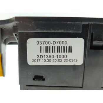 Recambio de warning para hyundai tucson 25 aniversario 4x2 referencia OEM IAM 93700D7000  