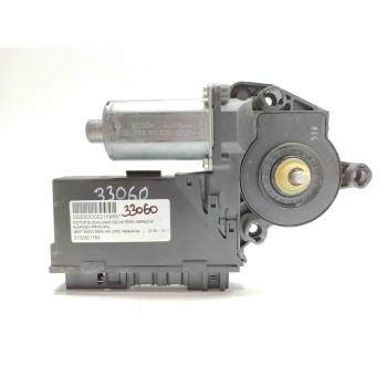 Recambio de motor elevalunas delantero derecho para seat exeo berlina (3r2) reference referencia OEM IAM 0130821764  