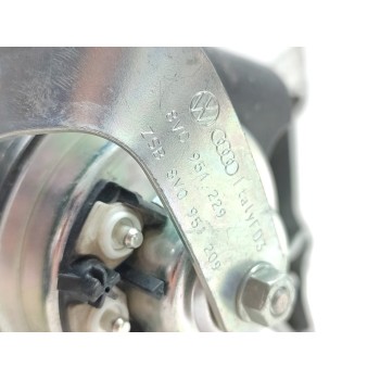 Recambio de refuerzo paragolpes delantero para audi a3 sportback (8va) ambiente referencia OEM IAM 8V0907109B  