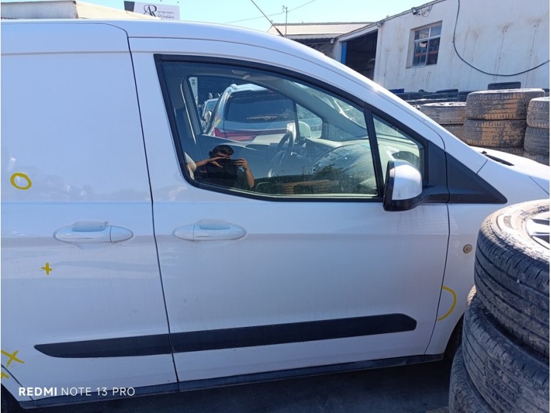 Recambio de puerta delantera derecha para ford transit courier trend referencia OEM IAM PET76A20124BP  