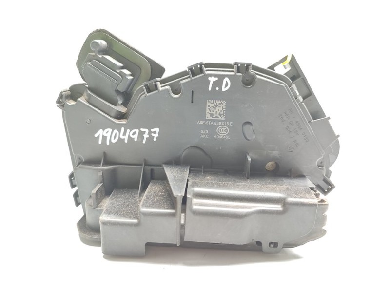 Recambio de cerradura puerta trasera derecha para volkswagen polo advance referencia OEM IAM 5TA839016E  