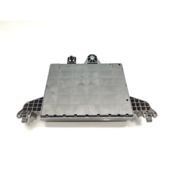 Recambio de caja reles / fusibles para opel astra j gtc sportive referencia OEM IAM 13368651  