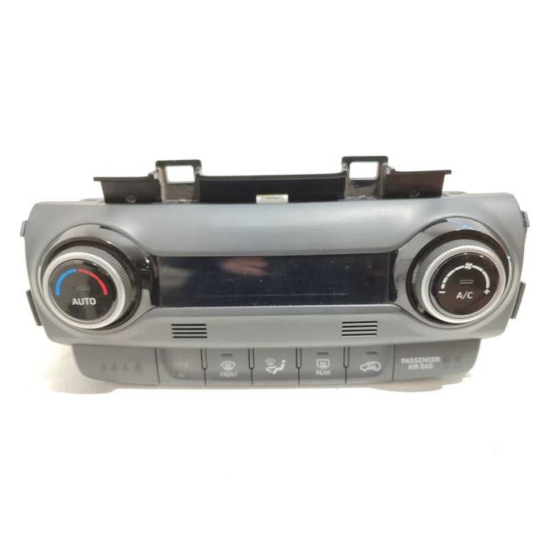 Recambio de mando climatizador para hyundai kona essence 2wd referencia OEM IAM C200367820  