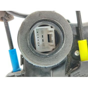 Recambio de cerradura puerta trasera derecha para suzuki swace 1.8 hybrid gle referencia OEM IAM 6905002580  