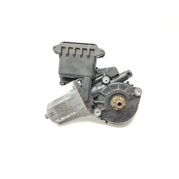 Recambio de motor elevalunas delantero derecho para toyota auris hybrid active referencia OEM IAM 8570102010  