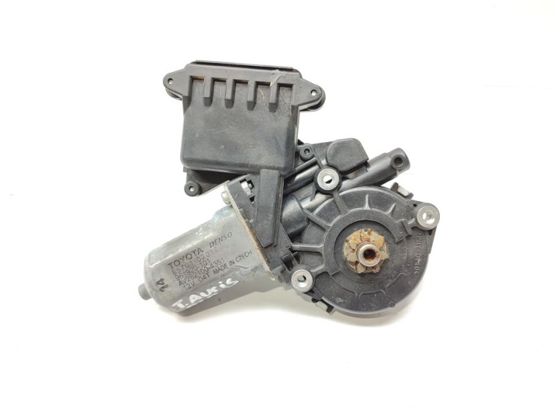 Recambio de motor elevalunas delantero derecho para toyota auris hybrid active referencia OEM IAM 8570102010  