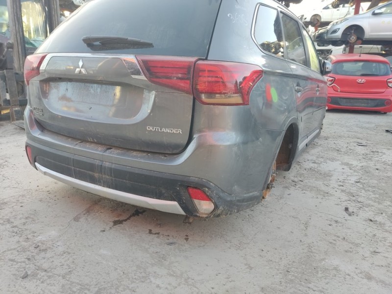 Recambio de paragolpes trasero para mitsubishi outlander (gf0) motion 2wd referencia OEM IAM 6410D243  