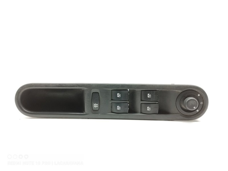 Recambio de mando elevalunas delantero izquierdo para renault espace iv (jk0) dynamique referencia OEM IAM 8200250650  
