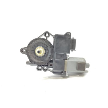 Recambio de motor elevalunas delantero derecho para hyundai i40 gls bluedrive / bluedrive referencia OEM IAM 824603Z010  