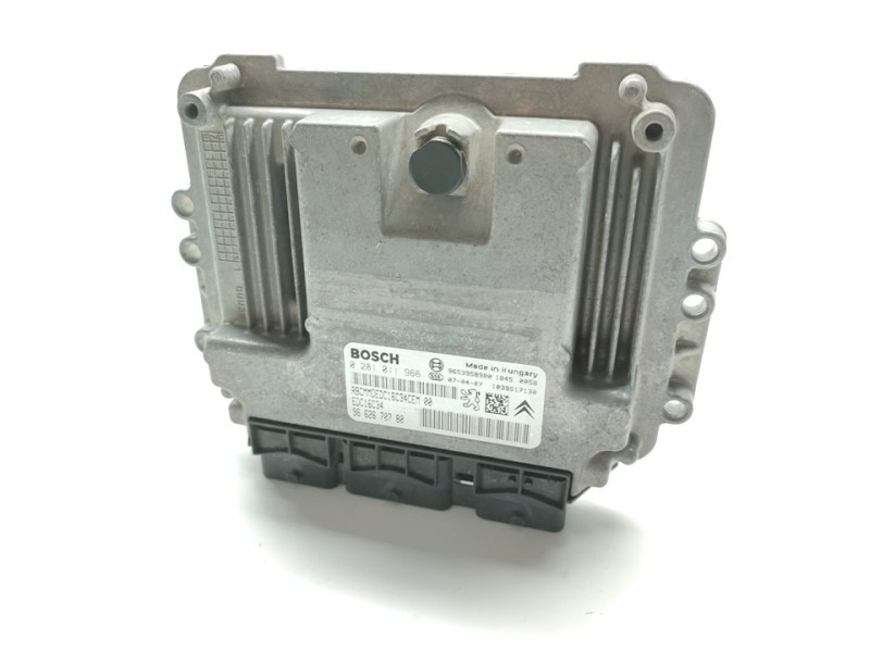 Recambio de centralita motor uce para citroën c4 berlina vtr plus referencia OEM IAM 9662670780  