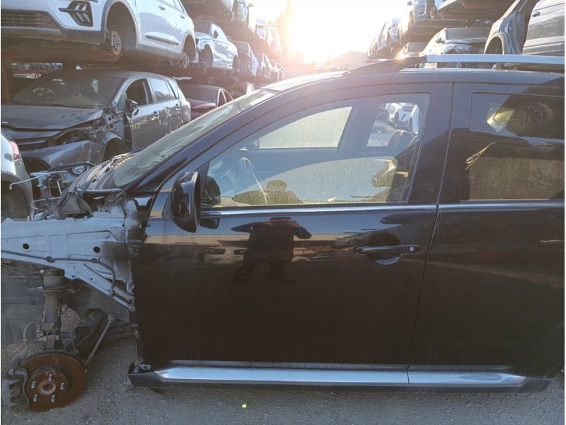 Recambio de puerta delantera izquierda para peugeot 4007 sport pack referencia OEM IAM 9002Z5  