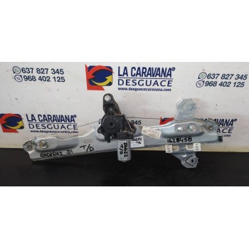 ELEVALUNAS TRASERO DERECHO C17689100 