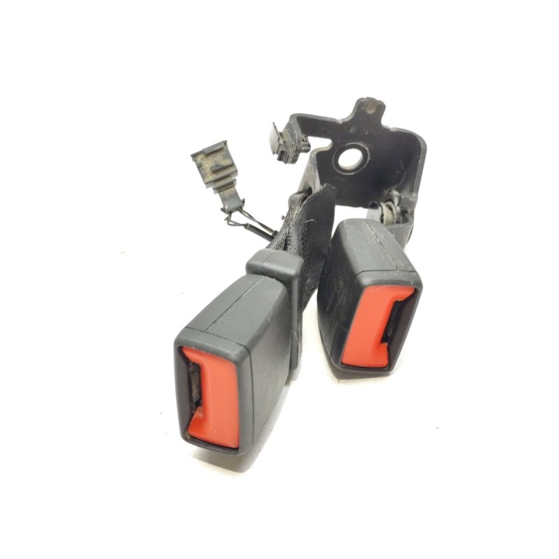 Recambio de enganche cinturon trasero central para volkswagen taigo (cs1) r-line referencia OEM IAM 6F0857739B  