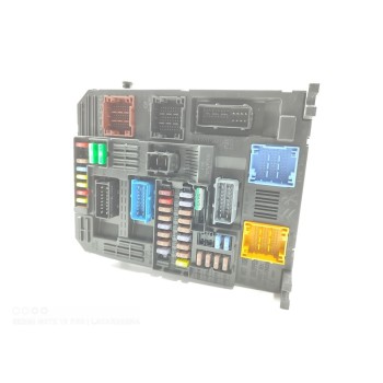 Recambio de caja reles / fusibles para opel corsa f edition referencia OEM IAM 9832880280  