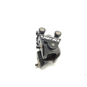 Recambio de soporte / guia puerta corredera para peugeot partner kombi access referencia OEM IAM 9680486480  