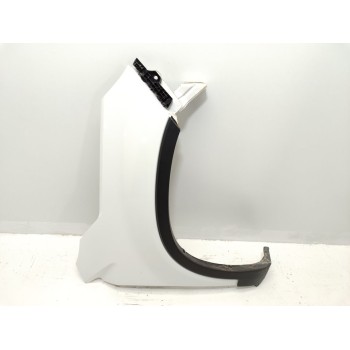 Recambio de aleta delantera derecha para kia sorento emotion 4wd referencia OEM IAM 663212P020  