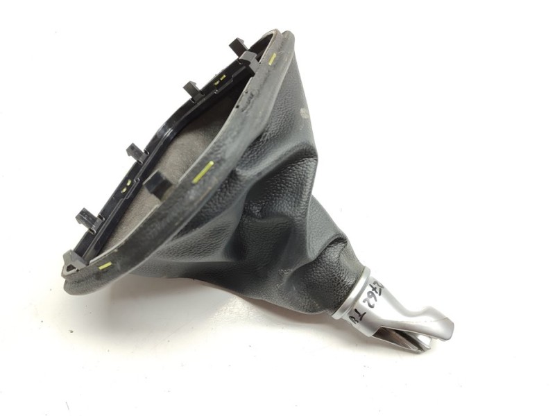 Recambio de guarnecidos palanca cambio para hyundai tucson 25 aniversario 4x2 referencia OEM IAM 84653D7200  