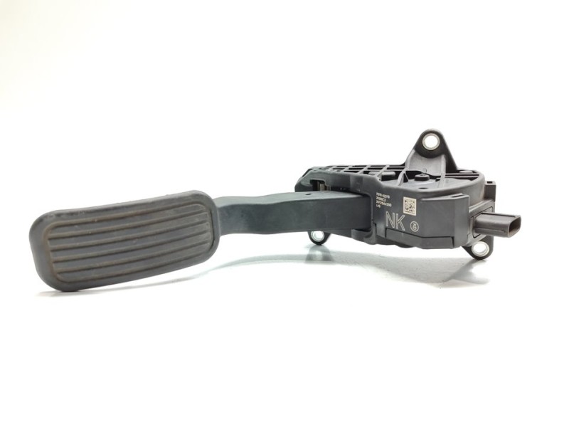 Recambio de pedal acelerador para suzuki swace 1.8 hybrid gle referencia OEM IAM 7811002210  