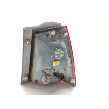 Recambio de piloto trasero izquierdo para kia sorento emotion 4wd referencia OEM IAM 924102P020  