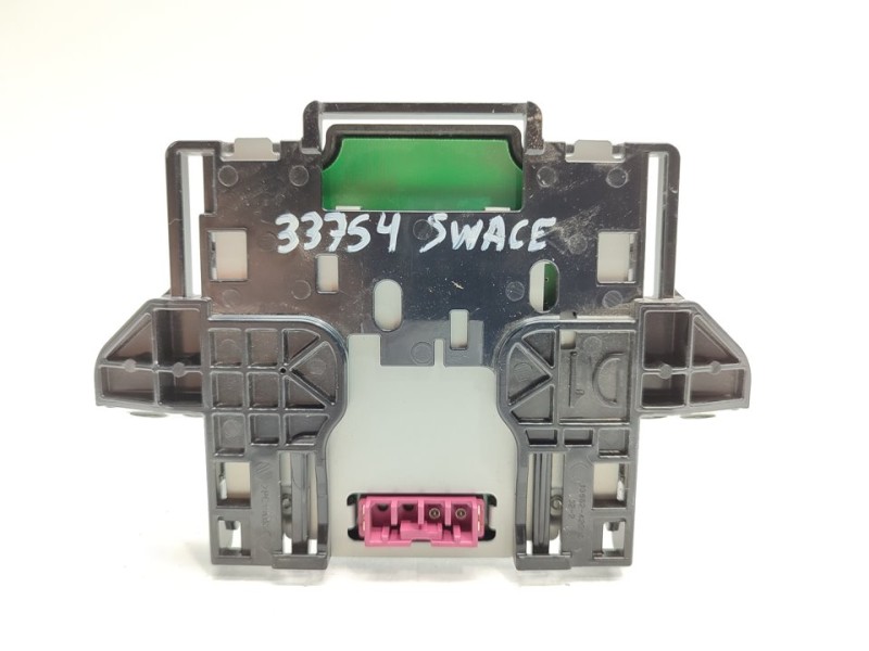 Recambio de antena para suzuki swace 1.8 hybrid gle referencia OEM IAM 8686242010  