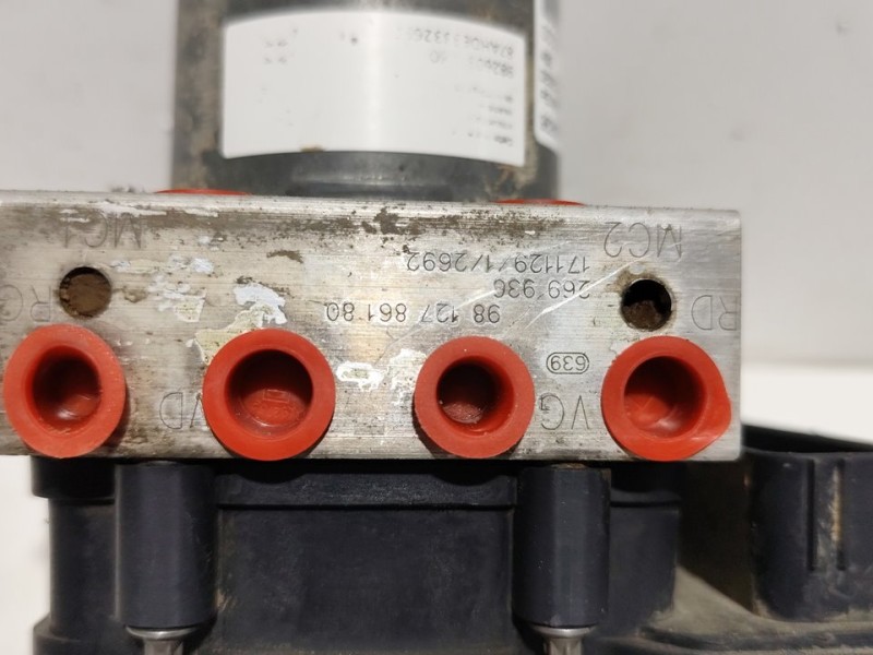 Recambio de abs para peugeot 5008 allure referencia OEM IAM 9826037080  