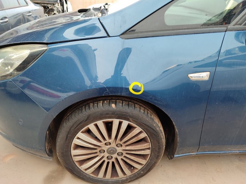 Recambio de aleta delantera izquierda para opel zafira tourer selective referencia OEM IAM 13355187  
