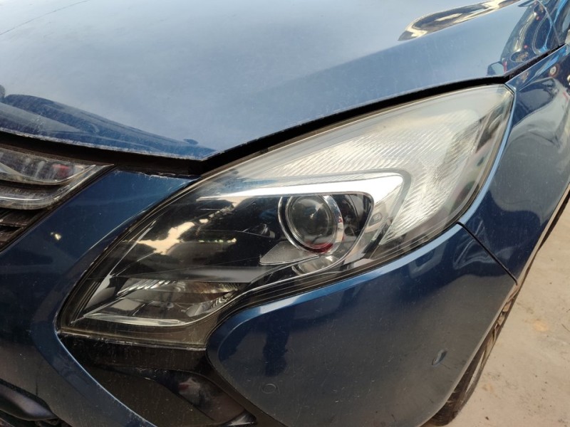 Recambio de faro izquierdo para opel zafira tourer selective referencia OEM IAM 13399858  