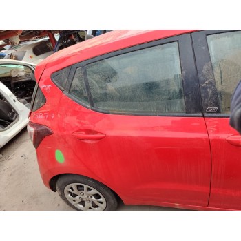 Recambio de puerta trasera derecha para hyundai i10 tecno bluedrive referencia OEM IAM 77004B9001  