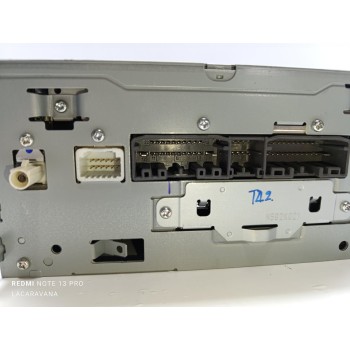 Recambio de sistema audio / radio cd para jeep wrangler / wrangler unlimited sahara referencia OEM IAM 68283872AC  