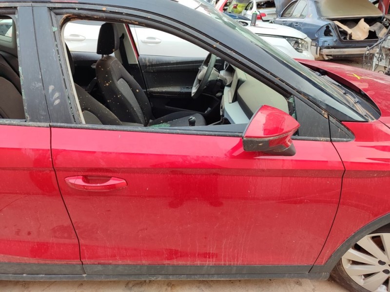 Recambio de puerta delantera derecha para seat arona xperience referencia OEM IAM 6F9831052D  