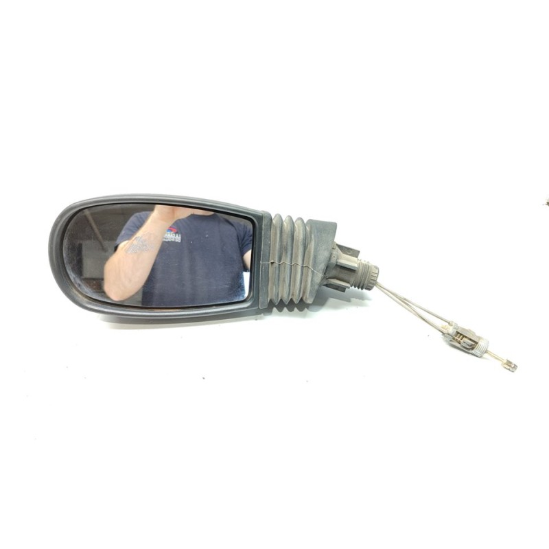Recambio de retrovisor izquierdo para fiat punto berlina (188) 1.2 8v referencia OEM IAM 735310075  