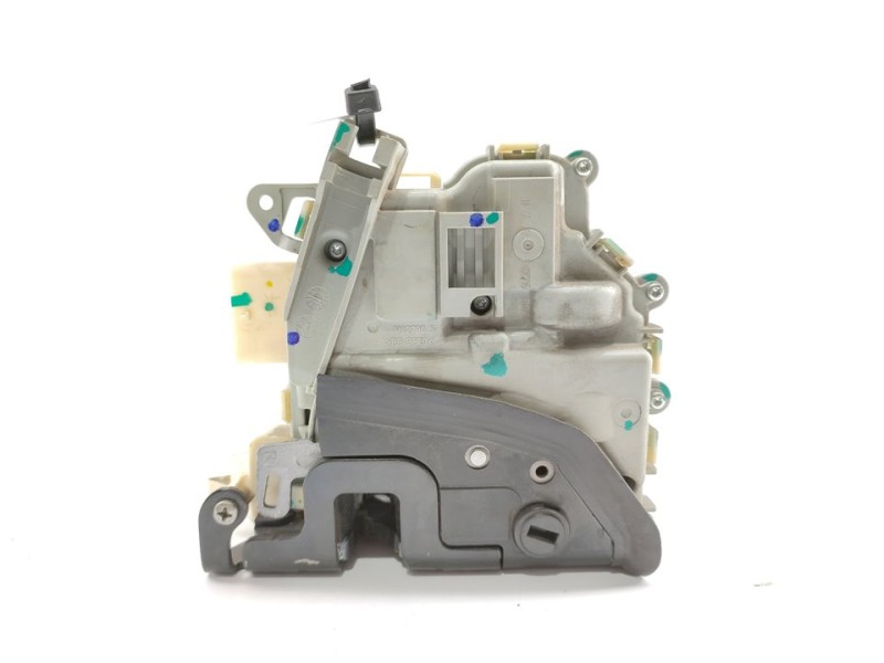Recambio de cerradura puerta trasera derecha para audi a4 ber. (b8) básico referencia OEM IAM 8K0839016C  