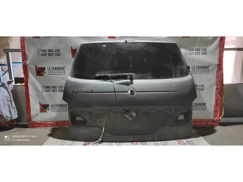 Recambio de porton trasero para ssangyong rodius referencia OEM IAM   