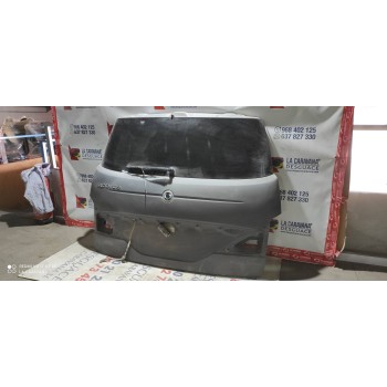 Recambio de porton trasero para ssangyong rodius referencia OEM IAM   