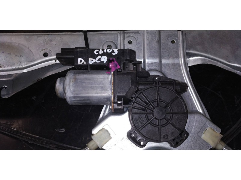 Recambio de elevalunas delantero derecho para renault clio iii referencia OEM IAM 400859J  