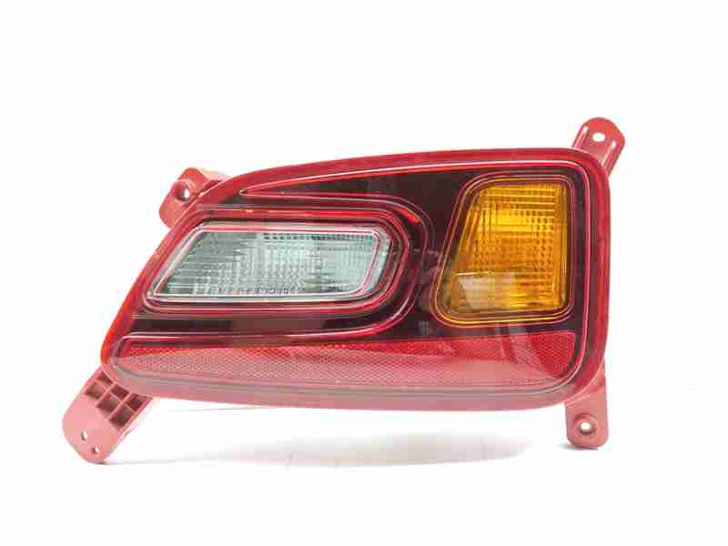 Recambio de piloto trasero derecho para hyundai kona essence 2wd referencia OEM IAM 92406J90  