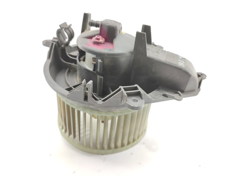 Recambio de ventilador calefaccion para citroën xsara berlina 2.0 hdi attraction (66kw) referencia OEM IAM 210681233F  
