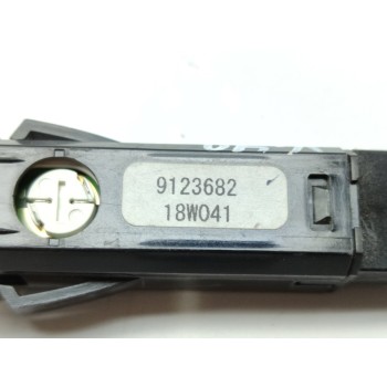 Recambio de warning para volvo v40 básico referencia OEM IAM 9123682  