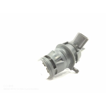 Recambio de bomba limpia para toyota rav 4 active referencia OEM IAM 8533060190  