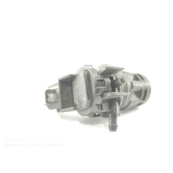Recambio de bomba limpia para toyota rav 4 active referencia OEM IAM 8533060190  
