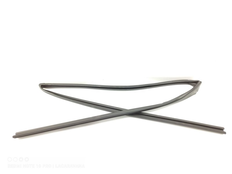 Recambio de moldura para toyota rav 4 active referencia OEM IAM 6814242050  