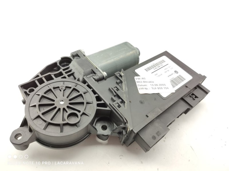 Recambio de motor elevalunas trasero derecho para volkswagen touareg (7la) tdi r5 referencia OEM IAM 7L6959704  