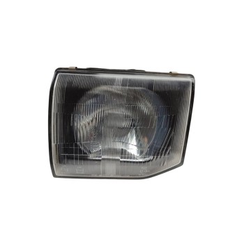 FARO IZQUIERDO MB831071 