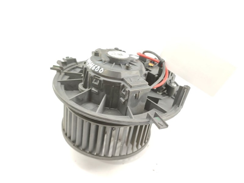 Recambio de ventilador calefaccion para volkswagen golf vii lim. sport bluemotion referencia OEM IAM 5Q1819021  