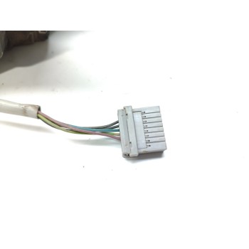 Recambio de retrovisor derecho para nissan primera berlina (p12) acenta referencia OEM IAM 96301AU473  