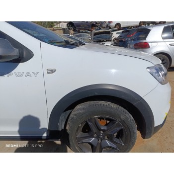 Recambio de aleta delantera derecha para dacia sandero stepway referencia OEM IAM 631005111R  