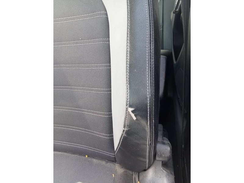 Recambio de juego asientos completo para volkswagen jetta (162) sport referencia OEM IAM   