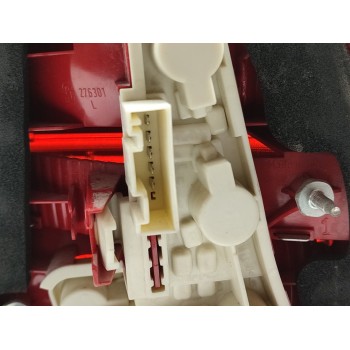 Recambio de piloto trasero izquierdo para bmw serie 3 berlina (e90) 320d referencia OEM IAM 6937457  