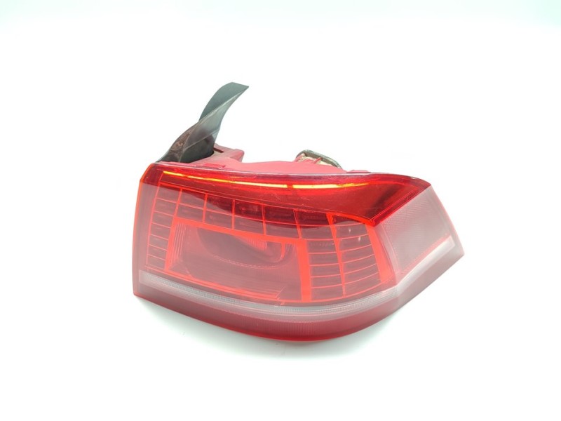 Recambio de piloto trasero derecho para volkswagen passat lim. (362) exclusive bluemotion referencia OEM IAM 3AE945208B  